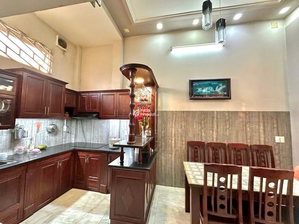 Nhà 3 Tầng, 68m2, Ngã 3 Lò Lu, Q9, Nhỉnh 6tỷ