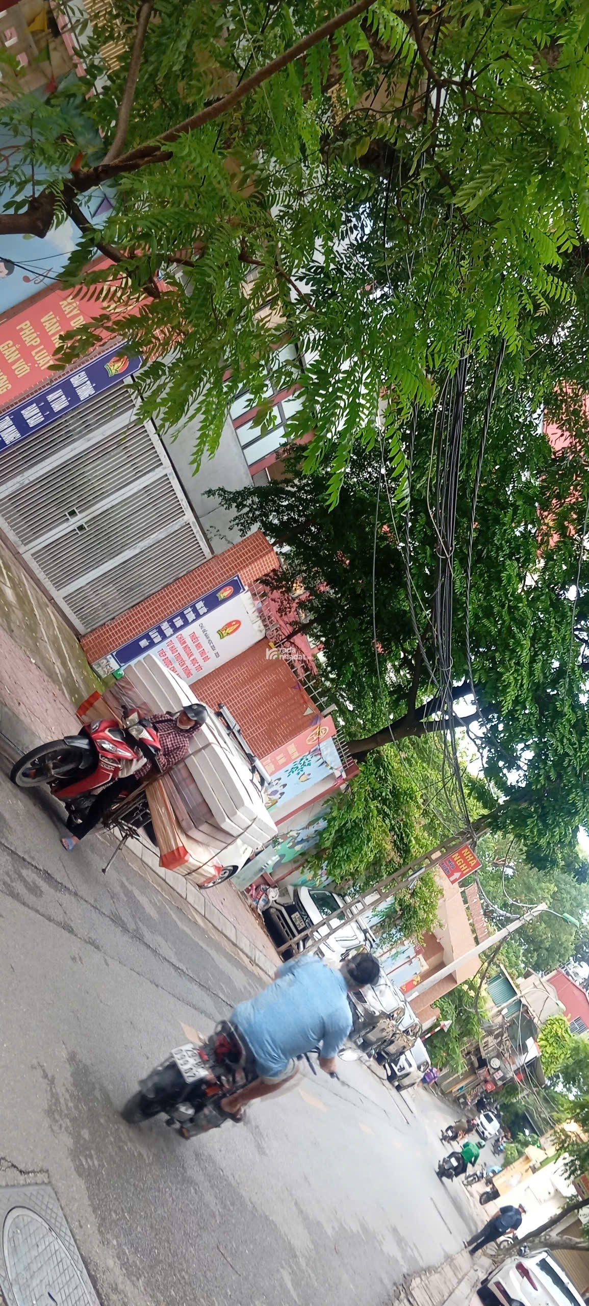 SÁT HOÀNG QUỐC VIỆT - NHÀ MỚI 5 TẦNG - MT 6.5M - SÂN RỘNG - 49M2 - 8.2 TỶ