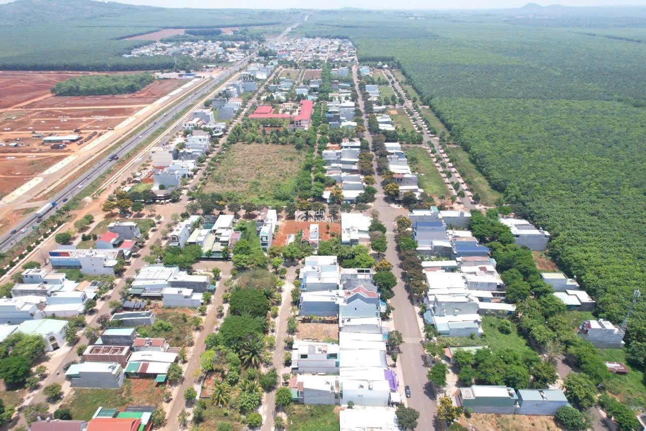 Bán Đất mặt tiền đường QL1A - thị trấn Dầu Giây