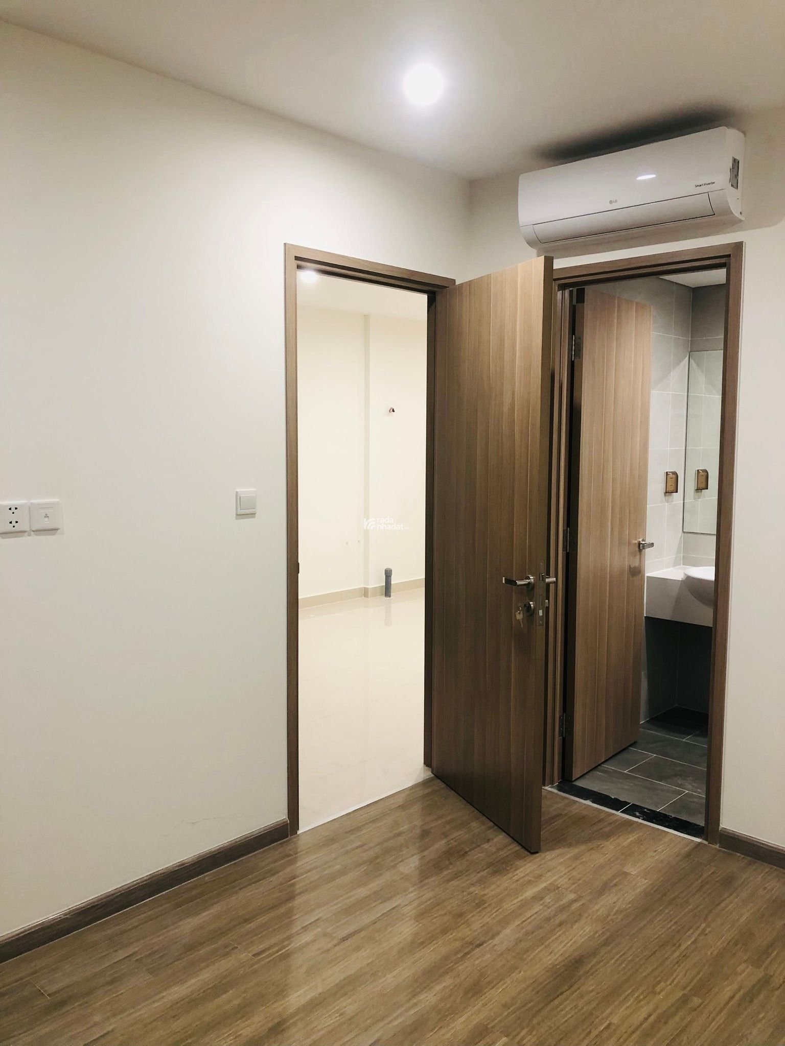 Cho thuê Vincom Đồng Khởi Quận 1 - 170m2 3PN 2WC view sông  nhà thờ Đức Bà