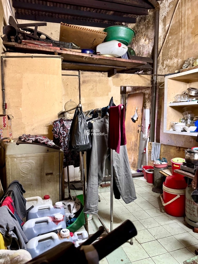 MẶT TIỀN KINH DOANH Q11 - GẦN CHỢ THIẾC - 72M2 - NGANG 4.9M - NHÀ CŨ TIỆN XÂY MỚI