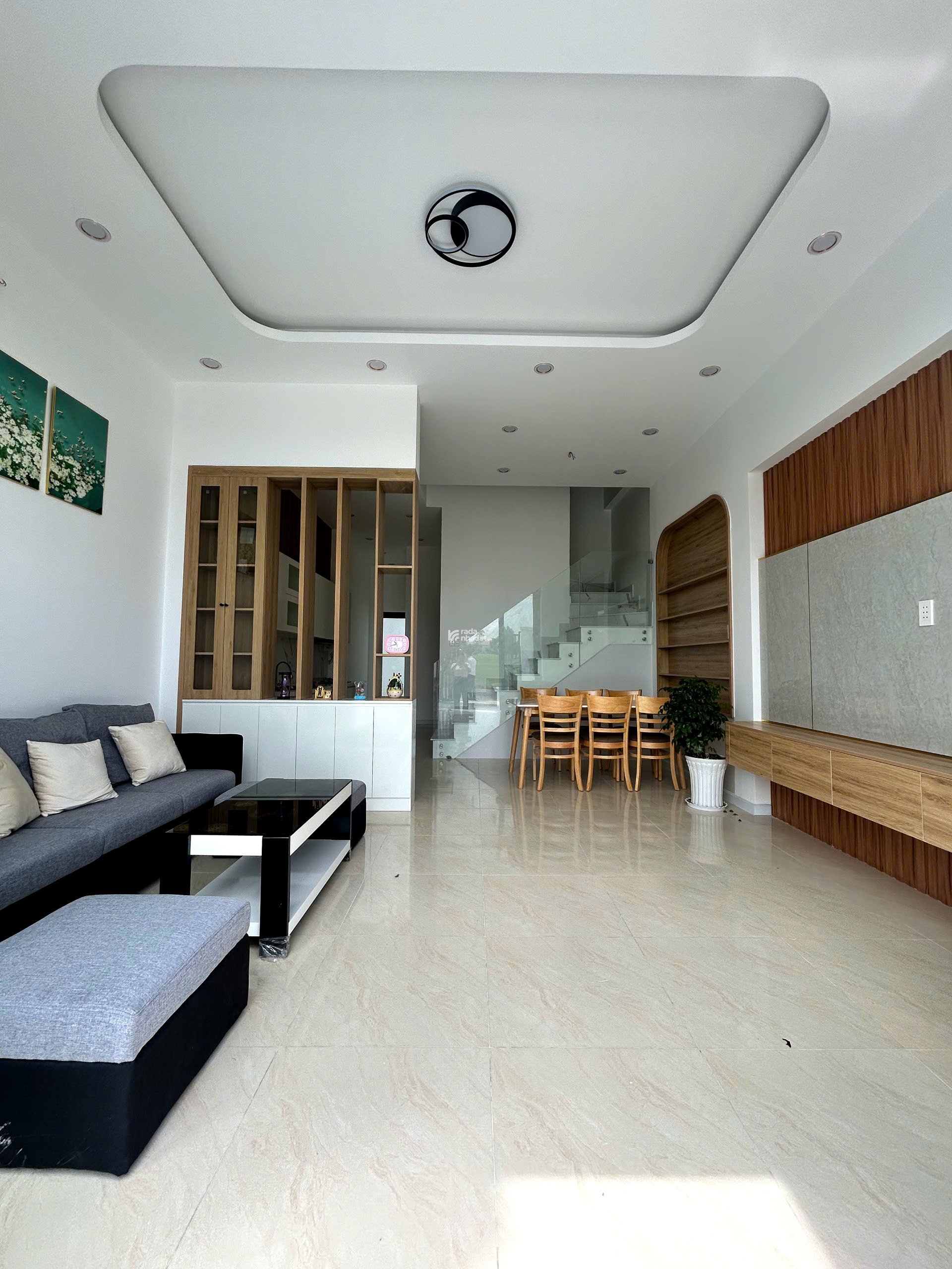 BÁN NHÀ HOÀN CÔNG 5X25 MẶT TIỀN ĐƯỜNG cách trục đường QL50 700m