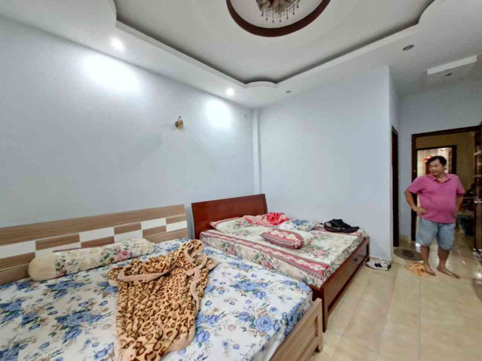 Hẻm 10m Trịnh Đình Trọng, 90m2, 4.3x22, 4 tầng, 4PN, kiên cố, an ninh, Chỉ 11.5 tỷ