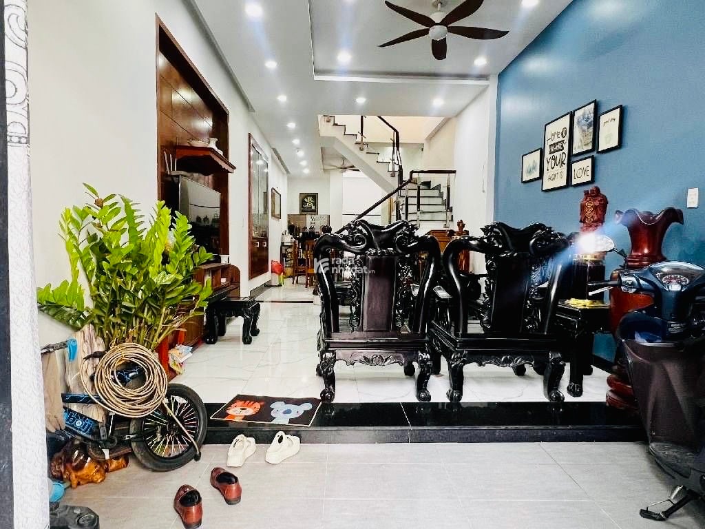 GIÁP AEON TÂN PHÚ – HẺM TẢI TRÁNH – N.HÀ MỚI 60M – 3 TẦNG – 4PN CHỈ 6 Đ.ỒNG