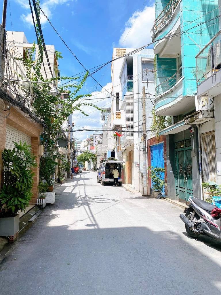 KHU SÂN BAY, NGUYỄN TRỌNG TUYỂN, TÂN BÌNH, 31M2 CÓ KC Ở NGAY. GIẢM 550TR CHỈ CÒN 5.1T TL 