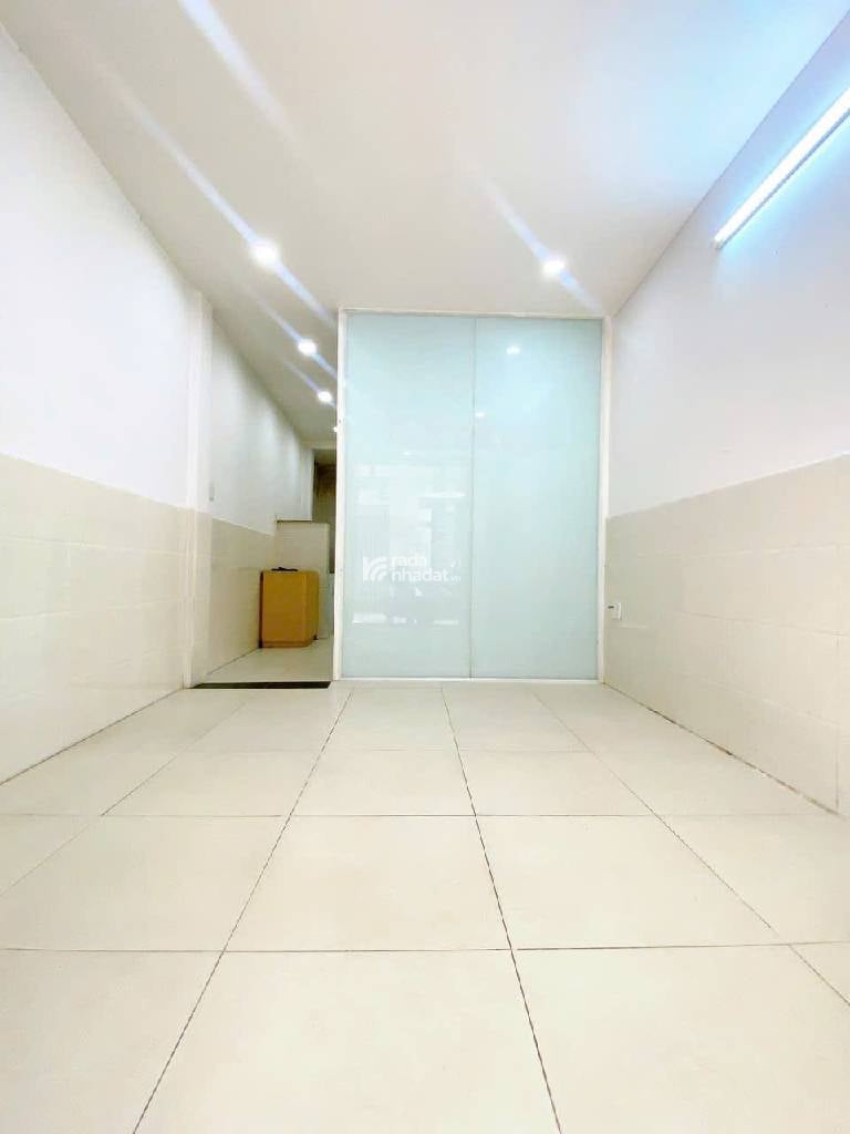 KHU SÂN BAY, NGUYỄN TRỌNG TUYỂN, TÂN BÌNH, 31M2 CÓ KC Ở NGAY. GIẢM 550TR CHỈ CÒN 5.1T TL 