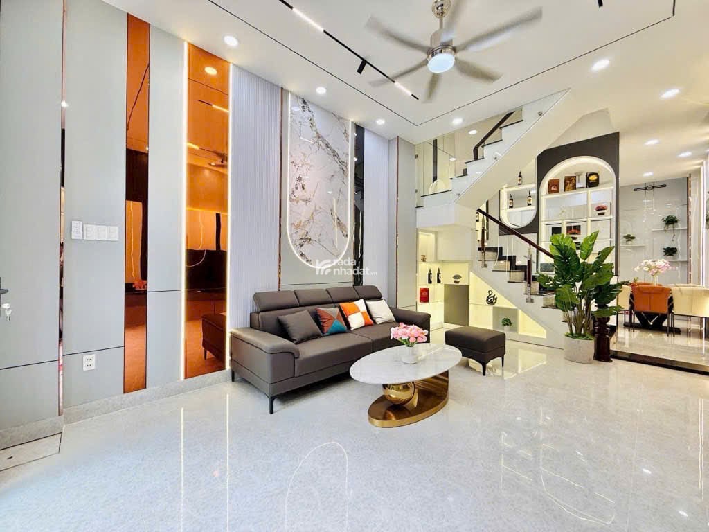 BÁN NHÀ 5 TẦNG -GARA Ô TÔ-THANG MÁY- DƯƠNG QUẢNG HÀM,4x15-Full Nội Thất Giá 9,5 Tỷ