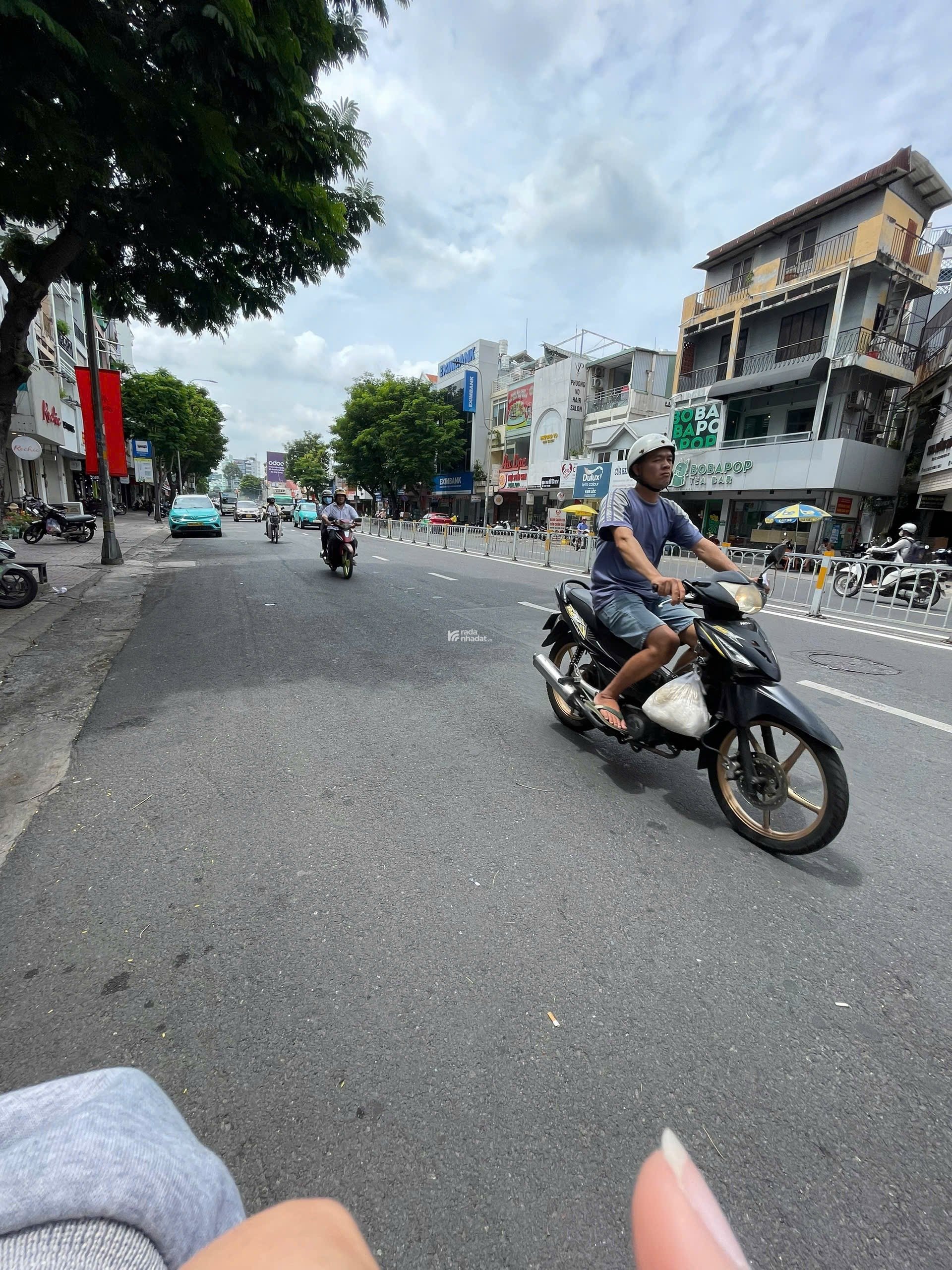 BÁN NHÀ TRẦN QUANG KHẢI, Q.1 - 4 TẦNG - HĐT 50TR/THÁNG - GIÁ 30 TỶ TL