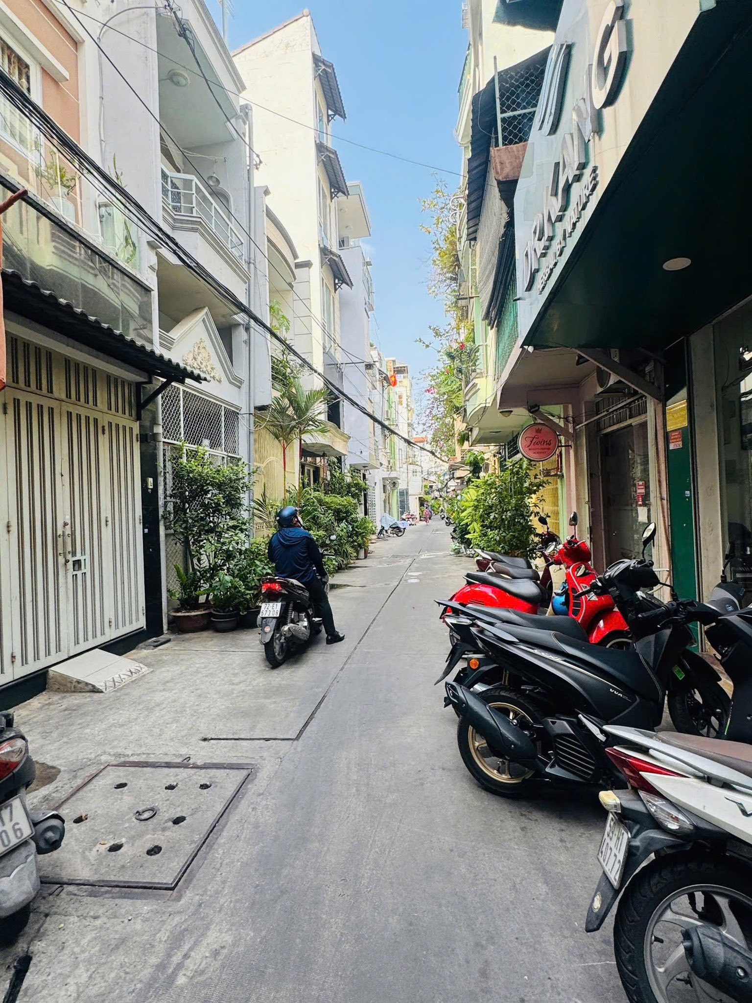 Cần tiền bán gấp hẻm xe hơi - gần cầu Nguyễn Văn Cừ đường Trần Hưng Đạo, Giá 3 tỷ 560
