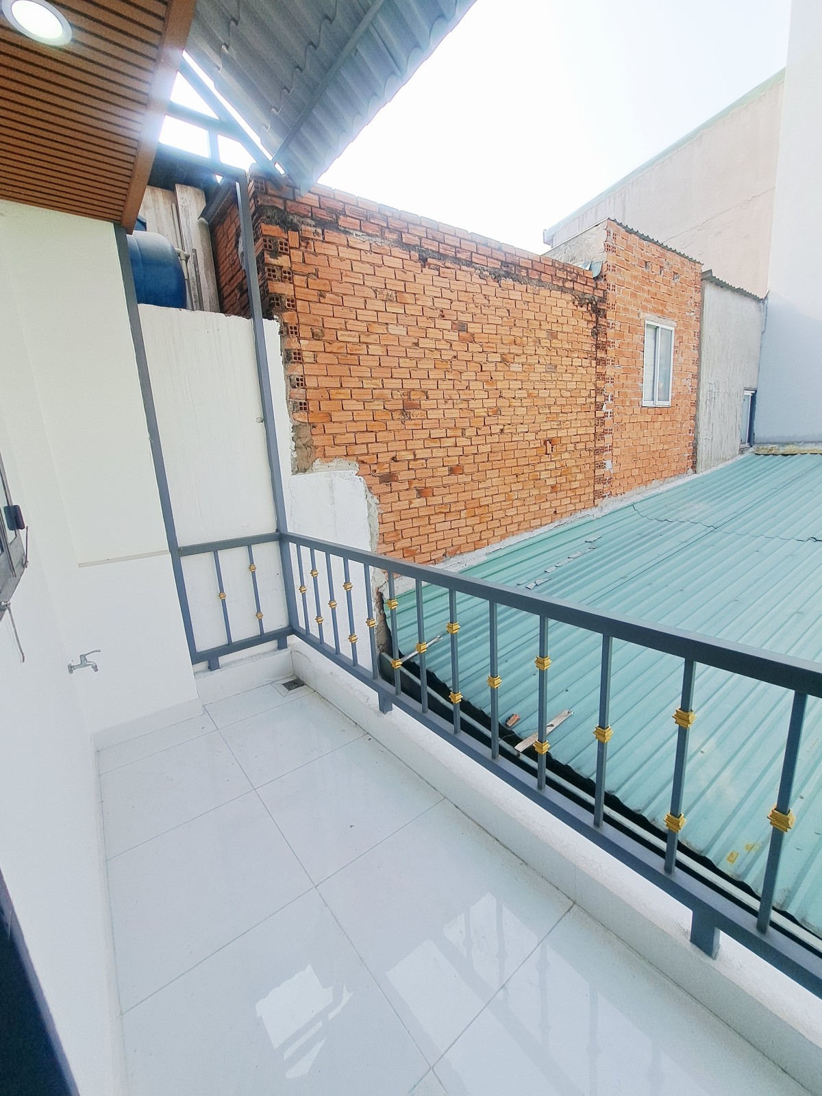 NHÀ ĐẸP NGAY CHỢ BÌNH LONG GIÁP NGUYỄN SƠN, TÂN PHÚ CHỈ 3.15 TỶ