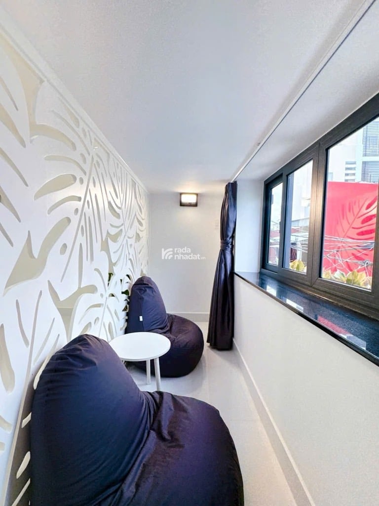 Bán nhà mặt tiền Cô Giang, P2 Phú Nhuận, nhà mới đẹp ở ngay.