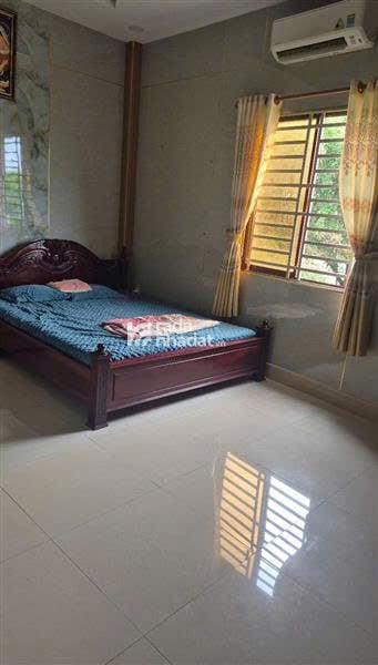 CẦN BÁN NHÀ 3 TẦNG BTCT, 4 PHÒNG NGỦ, GIÁ NHỈNH 4 TỶ TL. ĐƯỜNG SỐ 8 LINH XUÂN THỦ ĐỨC. 
