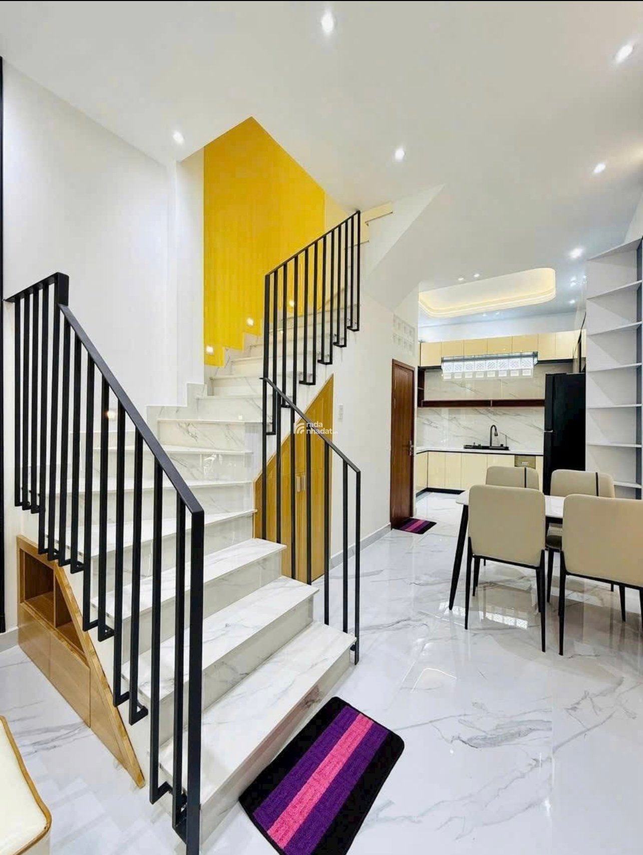Cần tiền bán nhà Đường Lê Quang Định Bình Thạnh 70m2 Giá 3ty120 lh Vân