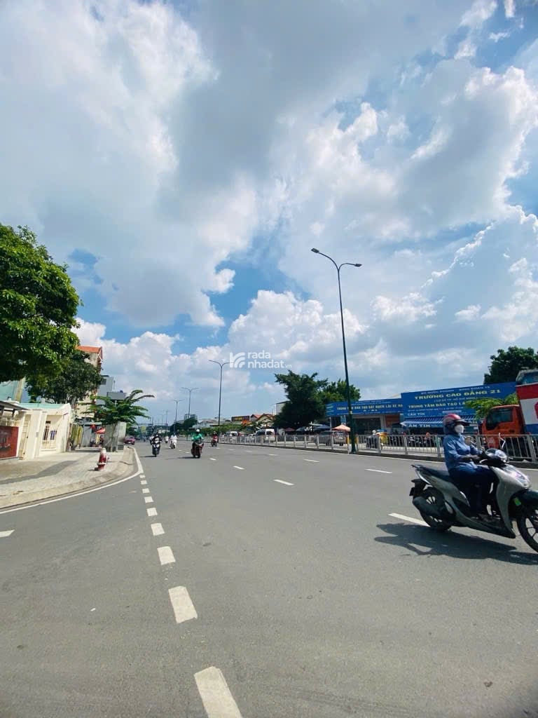 Bán gấp Lô đất 2 mặt hẻm xe hơi thông  Dương Quảng Hàm  P5  Gò Vấp  4x21m  Chỉ 11.5 tỷ