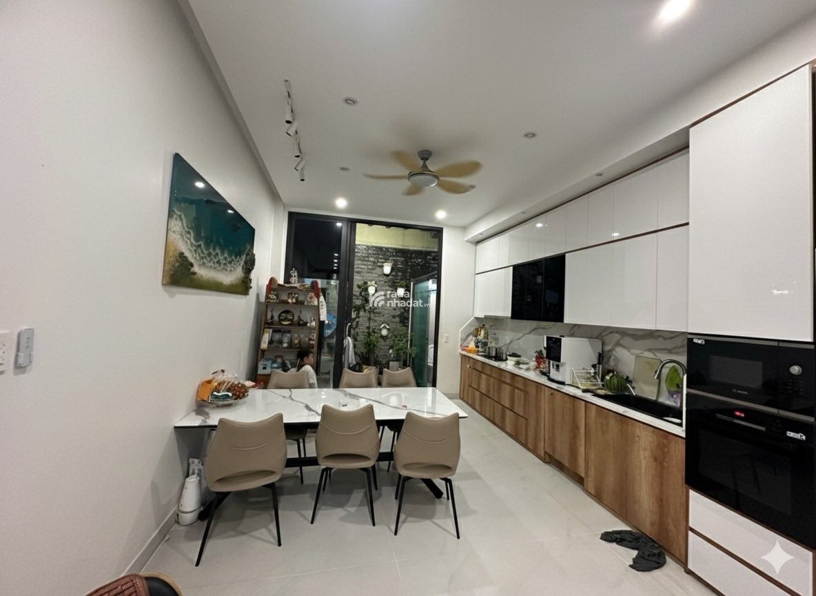 BÁN NHÀ HẺM TẢI LÊ TRỌNG TẤN TÂN PHÚ  GIÁP AEON  4 TẦNG 4PN NỞ HẬU 74M  GIÁ CHỈ 8.X