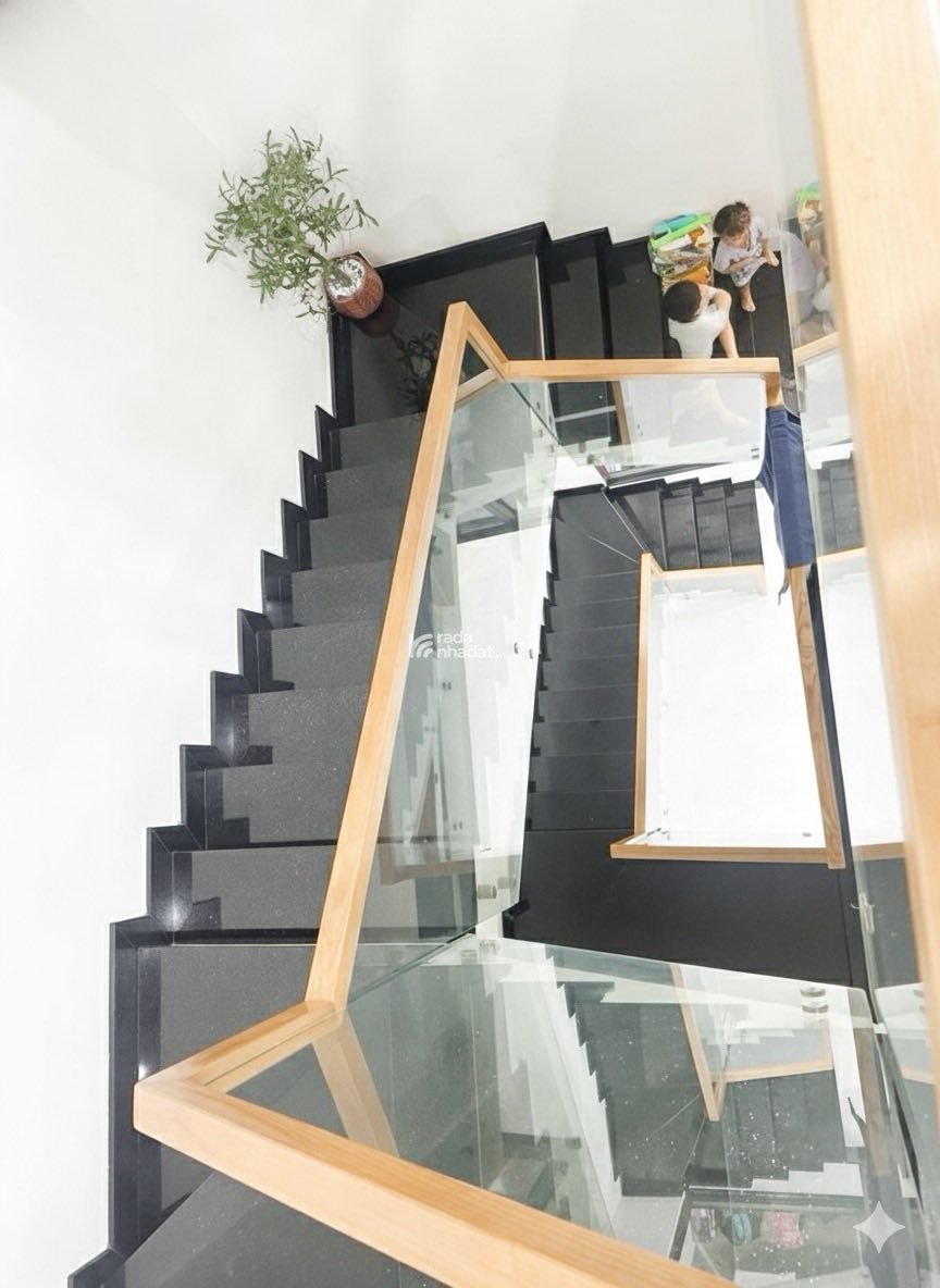 BÁN NHÀ HẺM TẢI LÊ TRỌNG TẤN TÂN PHÚ  GIÁP AEON  4 TẦNG 4PN NỞ HẬU 74M  GIÁ CHỈ 8.X