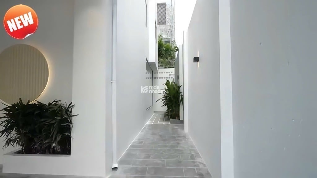 Bán biệt thự khu bộ công an Q7 - DT khủng 160m2 ngang 9m - nhà đẹp vào ở ngay - giá hơn 100tr/m2