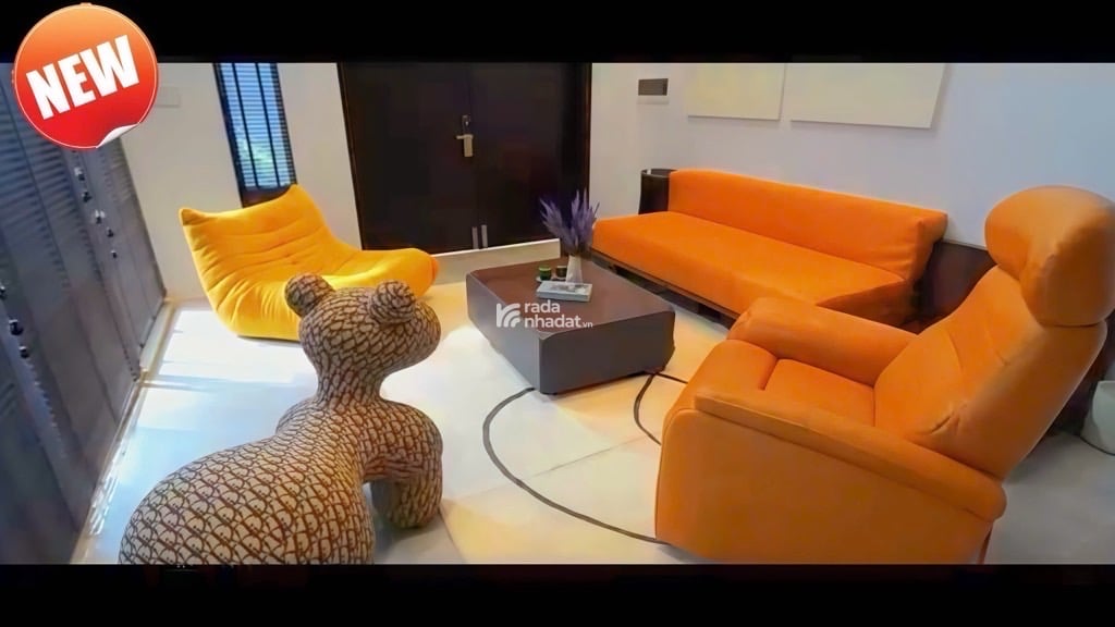 Bán biệt thự khu bộ công an Q7 - DT khủng 160m2 ngang 9m - nhà đẹp vào ở ngay - giá hơn 100tr/m2