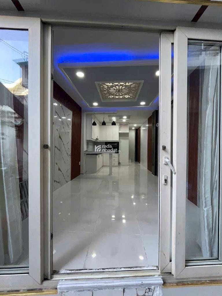 NHÀ NHỎ CÔNG NĂNG LỚN - MỚI SỮA CHỮA ĐẸP, VÔ Ở LIỀN .CHÁNH HƯNG Q8.GIÁ 3,55 TỶ