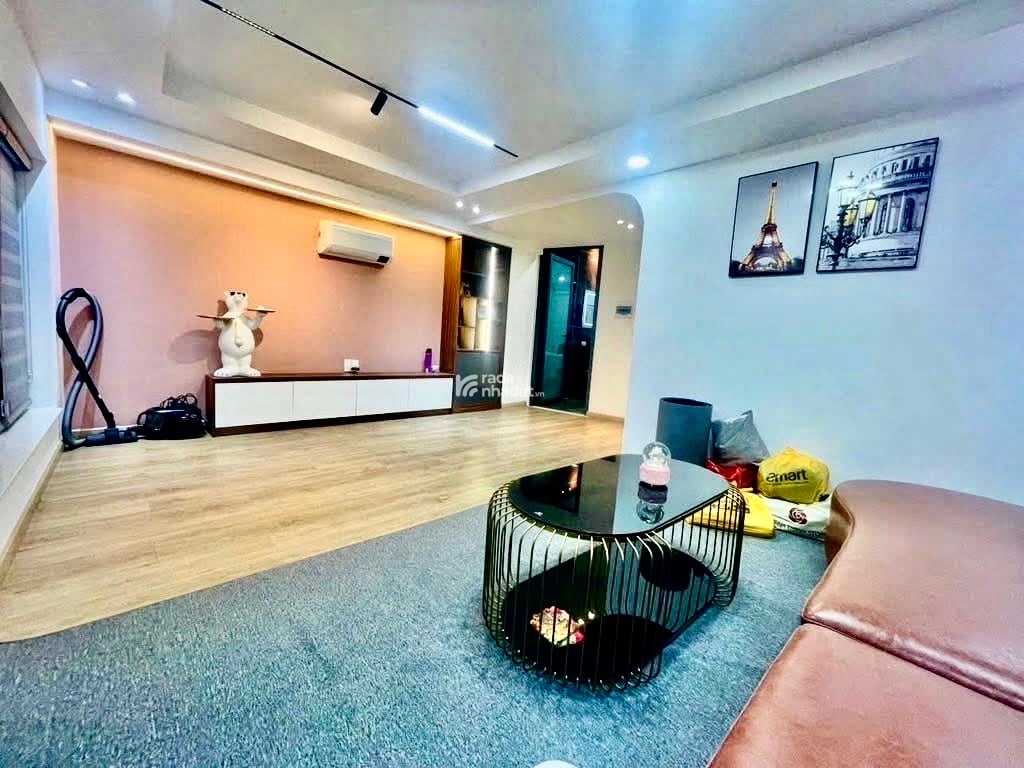 Nhà đẹp 5 lầu ở rộng rãi thuê rất tốt hoàn công đủ 2tỷ650, DT 50m2 Quang Trung, P8, Gò Vấp, Sổ Hồng