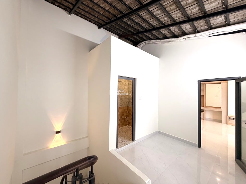 CHDV NGAY VINCOM PLAZA - HẺM XE HƠI NGUYỄN XÍ PHƯỜNG BÌNH THẠNH - 4 TẦNG 50M2 - DÒNG TIỀN 35TR/TH