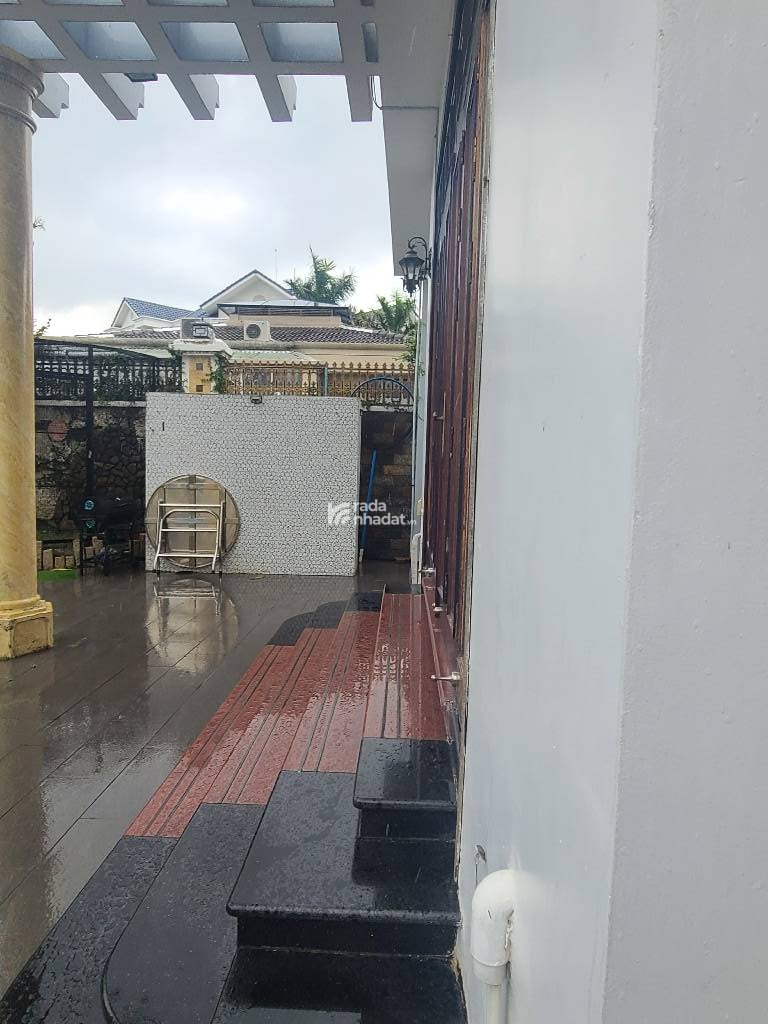 BIỆT THỰ - P. THẢO ĐIỀN, QUẬN 2 - NGUYỄN VĂN HƯỞNG- DT: 501M2- 308 TỶ