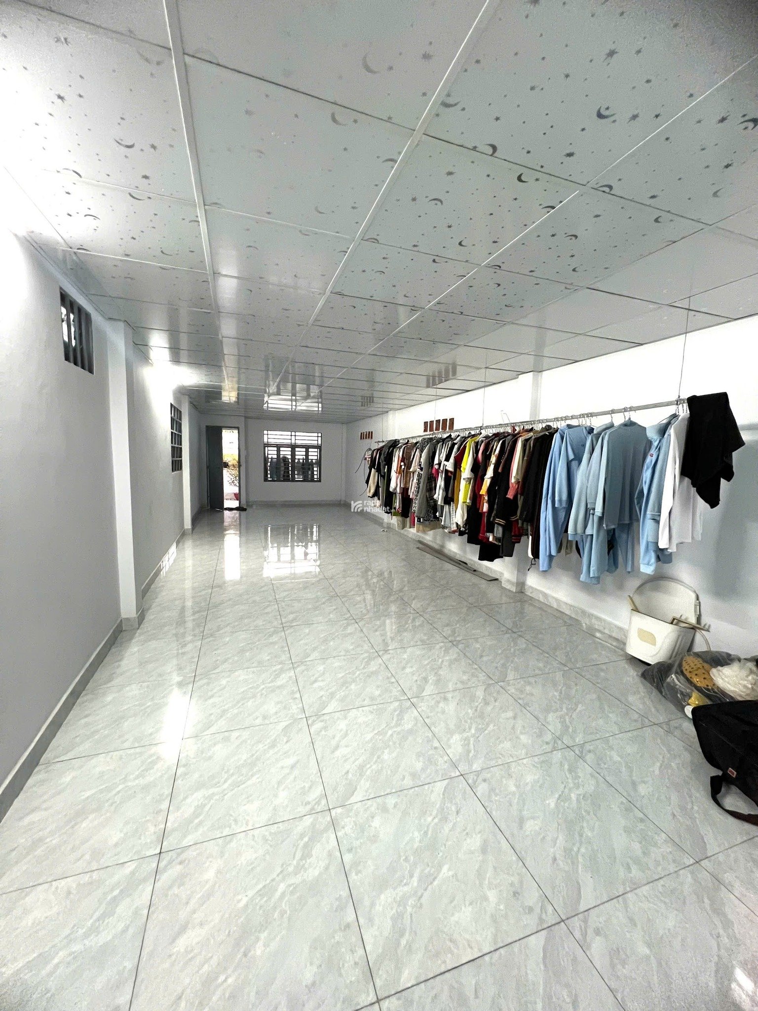 BÁN NHÀ CẤP 4 KINH DOANH BUÔN BÁN P. MỸ PHƯỚC. TP. HCM