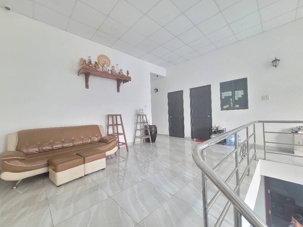 HÀNG CỰC HIẾM - 141M2 - NGANG KHỦNG 10M -  PHẠM VĂN CHÍ - QUẬN 6 Phạm văn chí P4 Q6