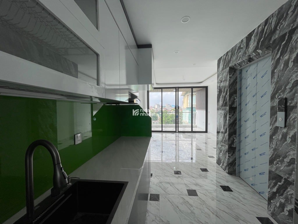 HOT TẠI QUẬN HAI BÀ TRƯNG - LÔ GÓC THOÁNG- GẦN Ô TÔ - THANG MÁY -35M2-NHÀ HƠN 8 TỶ 