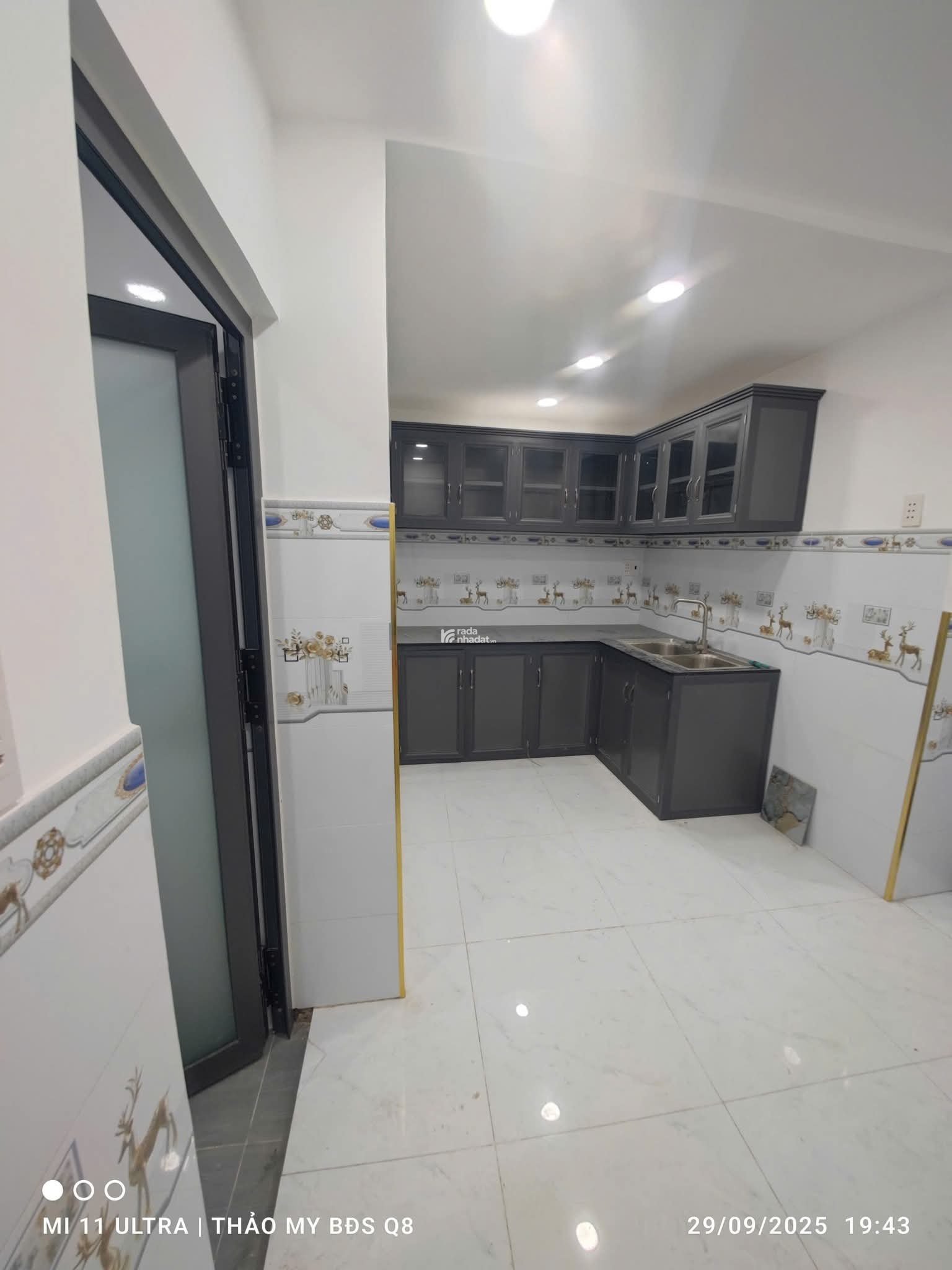 Cần Bán Gấp Nhà Đầy ĐỦ Công Năng, Đường Mai Hắc Đế Quận 8, 4 PN, Hẻm 3m, Chỉ Nhỉnh 2 Tỷ