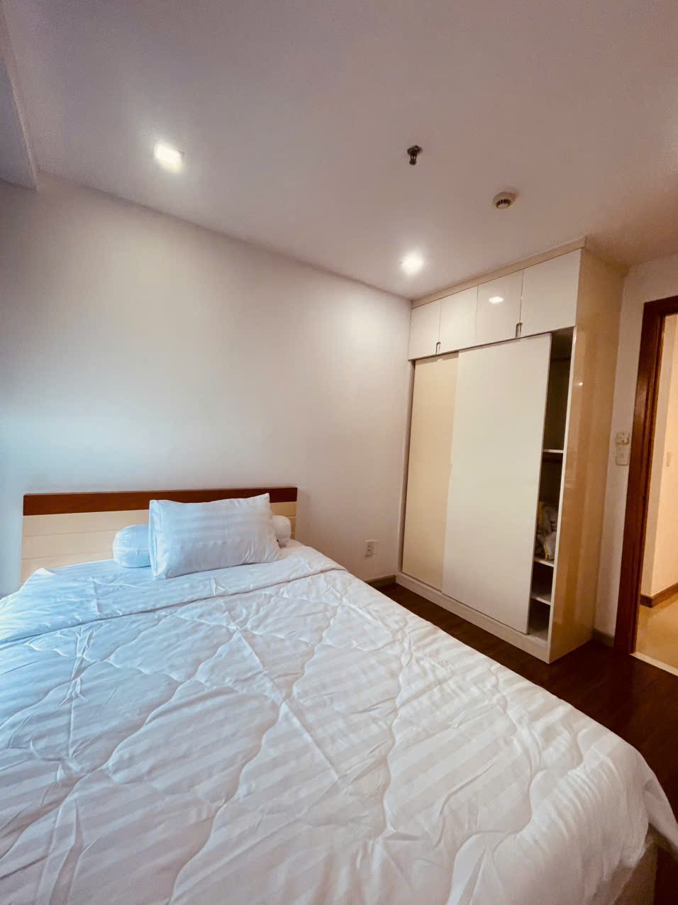 Cho thuê căn hộ Scenic valley 1, PMH, Q7, 2PN nhà đẹp, giá chỉ 17 triệu 