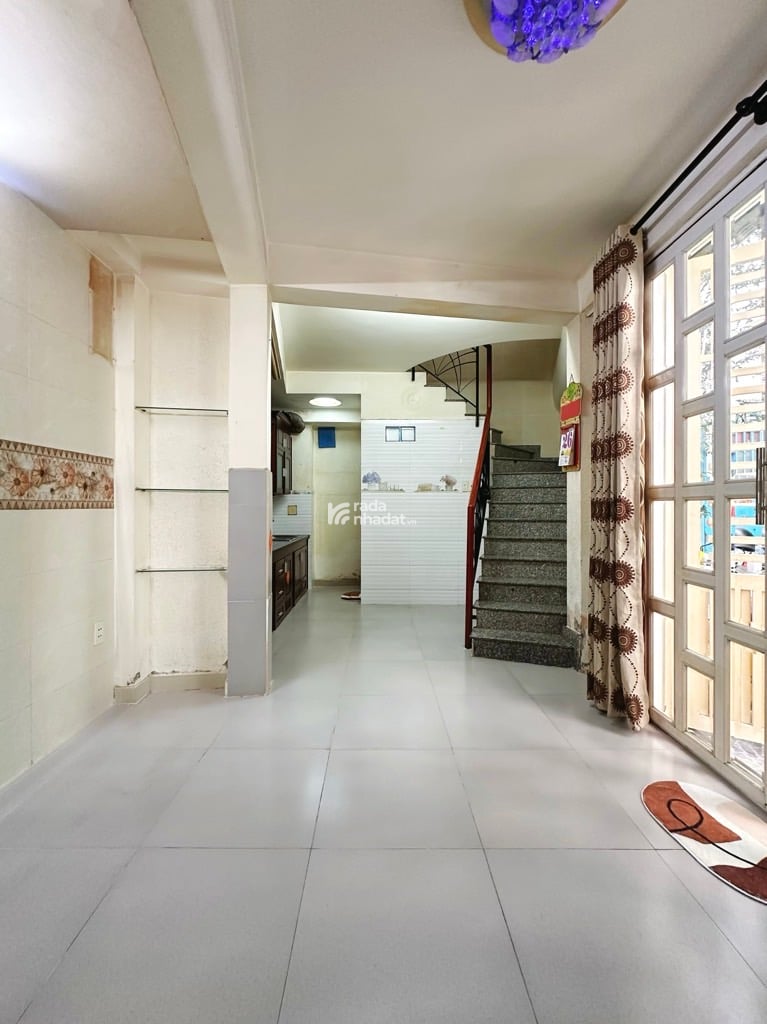 GIÁ GIẢM SIÊU SÂU, HXH NGUYỄN ĐÌNH CHÍNH, PHÚ NHUẬN, 26M2 TIỆN CẢI TẠO. GIẢM 6T CHỈ CÒN 5.4T TL