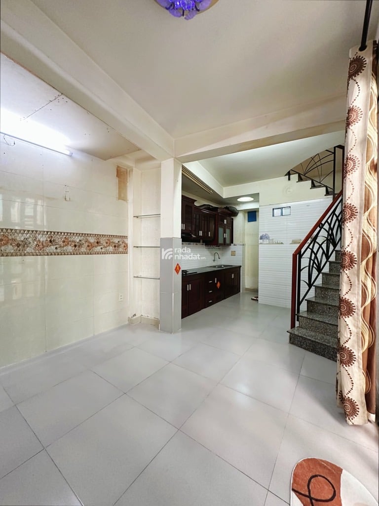 GIÁ GIẢM SIÊU SÂU, HXH NGUYỄN ĐÌNH CHÍNH, PHÚ NHUẬN, 26M2 TIỆN CẢI TẠO. GIẢM 6T CHỈ CÒN 5.4T TL