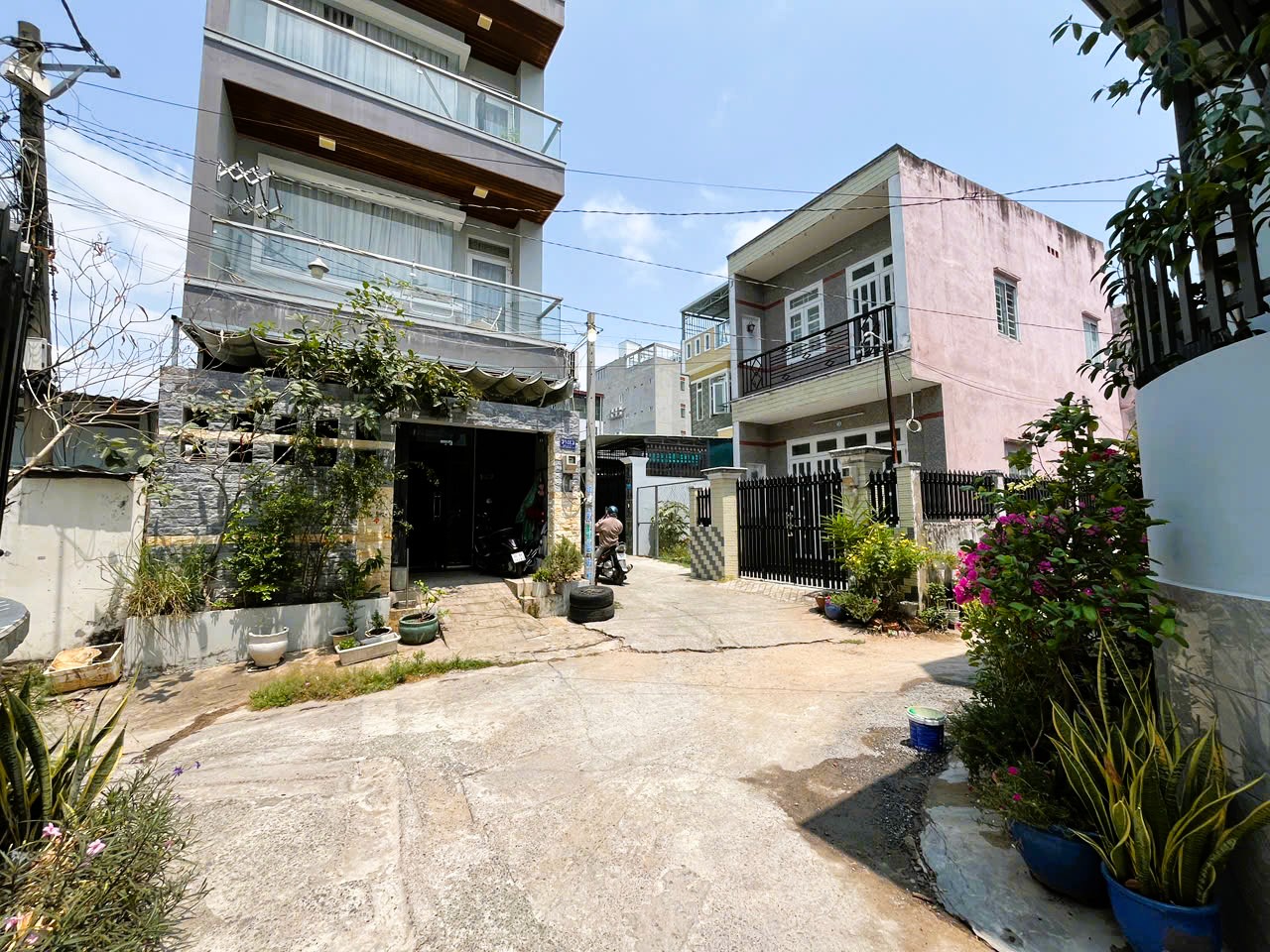 ĐẤT 125M2 NGANG 5M HIẾM - HẺM XE HƠI TRÁNH - GẦN TRƯỜNG HỌC - GIÁ CHỈ 6.99 TỶ