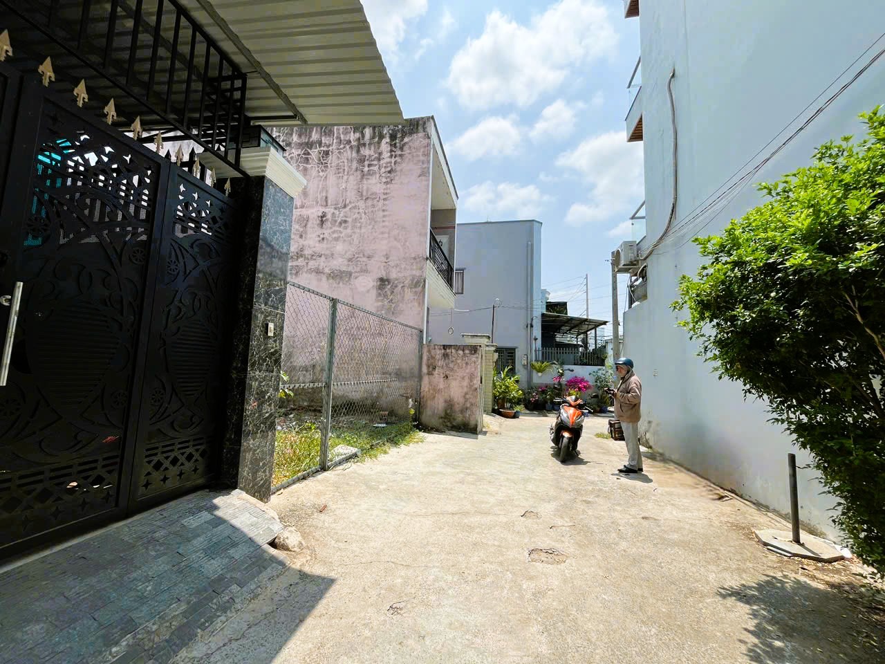 ĐẤT 125M2 NGANG 5M HIẾM - HẺM XE HƠI TRÁNH - GẦN TRƯỜNG HỌC - GIÁ CHỈ 6.99 TỶ