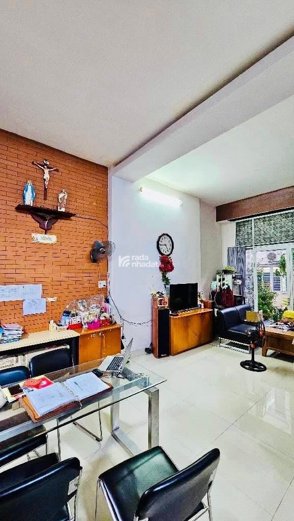 TÂN PHÚ GIÁ BÌNH TÂN TÂN QUÝ  HẺM 6M  SÁT MẶT TIỀN  3 TẦNG  71M NGANG 6.1 CHỈ 7.X