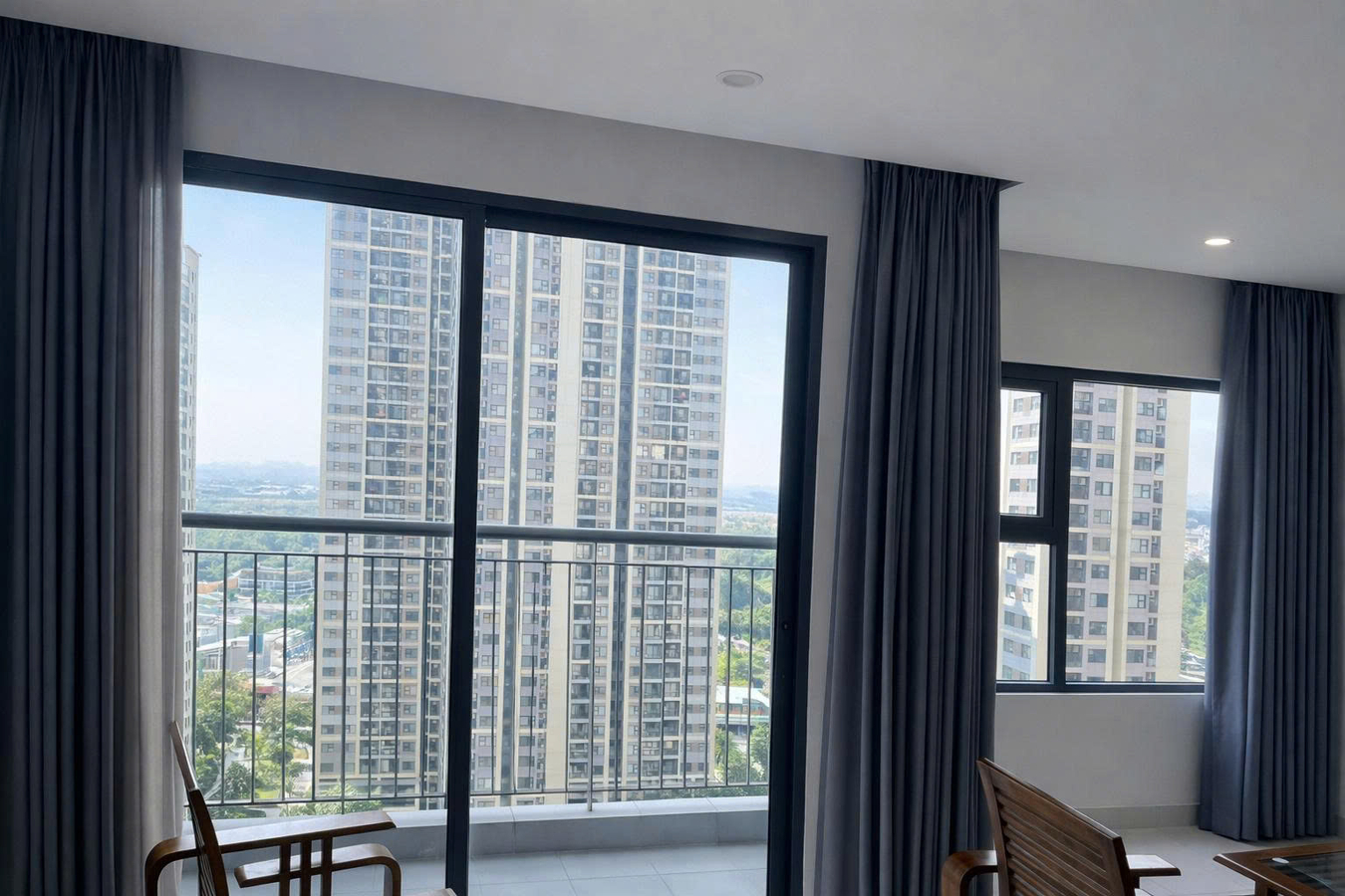 Cần bán 2PN1 69,20m2, phân khu The Rainbow, giá tốt 3,67tỷ