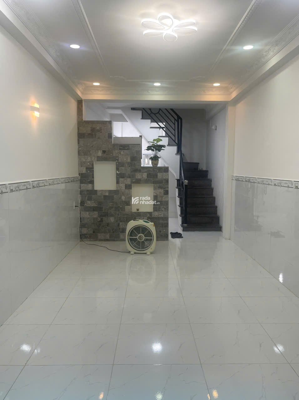 CHO THUÊ NHÀ NGUYÊN CĂN 52m2 HẺM BA GÁC GẦN PHẠM VĂN CHIÊU, GÒ VẤP 9 TRIỆU/THÁNG
