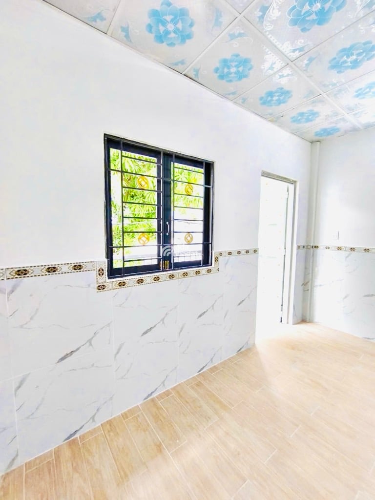 BÁN NHÀ ĐẸP BÌNH ĐÔNG QUẬN 8 45M2 3PN 4.X TỶ HẺM XE HƠI 1 TRỤC