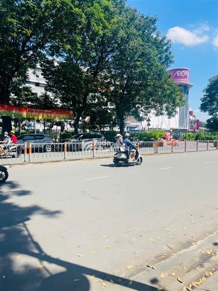 MTKD BỜ BAO TÂN THẮNG,TÂN SƠN NHÌ,TÂN PHÚ. ĐƯỜNG 30M CÓ VỈA HÈ 5M, ĐỐI DIỆN AEON MALL TÂN PHÚ, 60TR