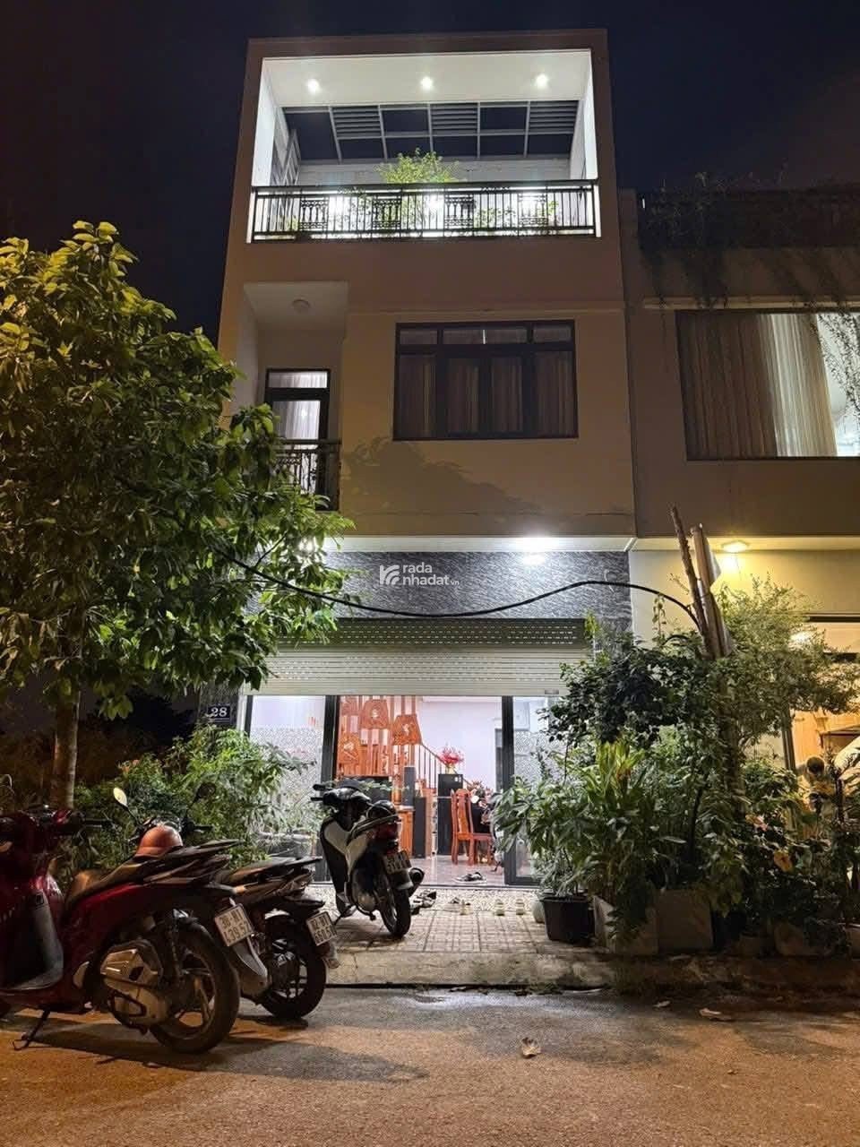  NHÀ 3 TẦNG KIÊN CỐ – GẦN LÀNG ĐẠI HỌC, DĨ AN – CHỈ NHỈNH 5 TỶ Vị trí vàng trung tâm Dĩ An –