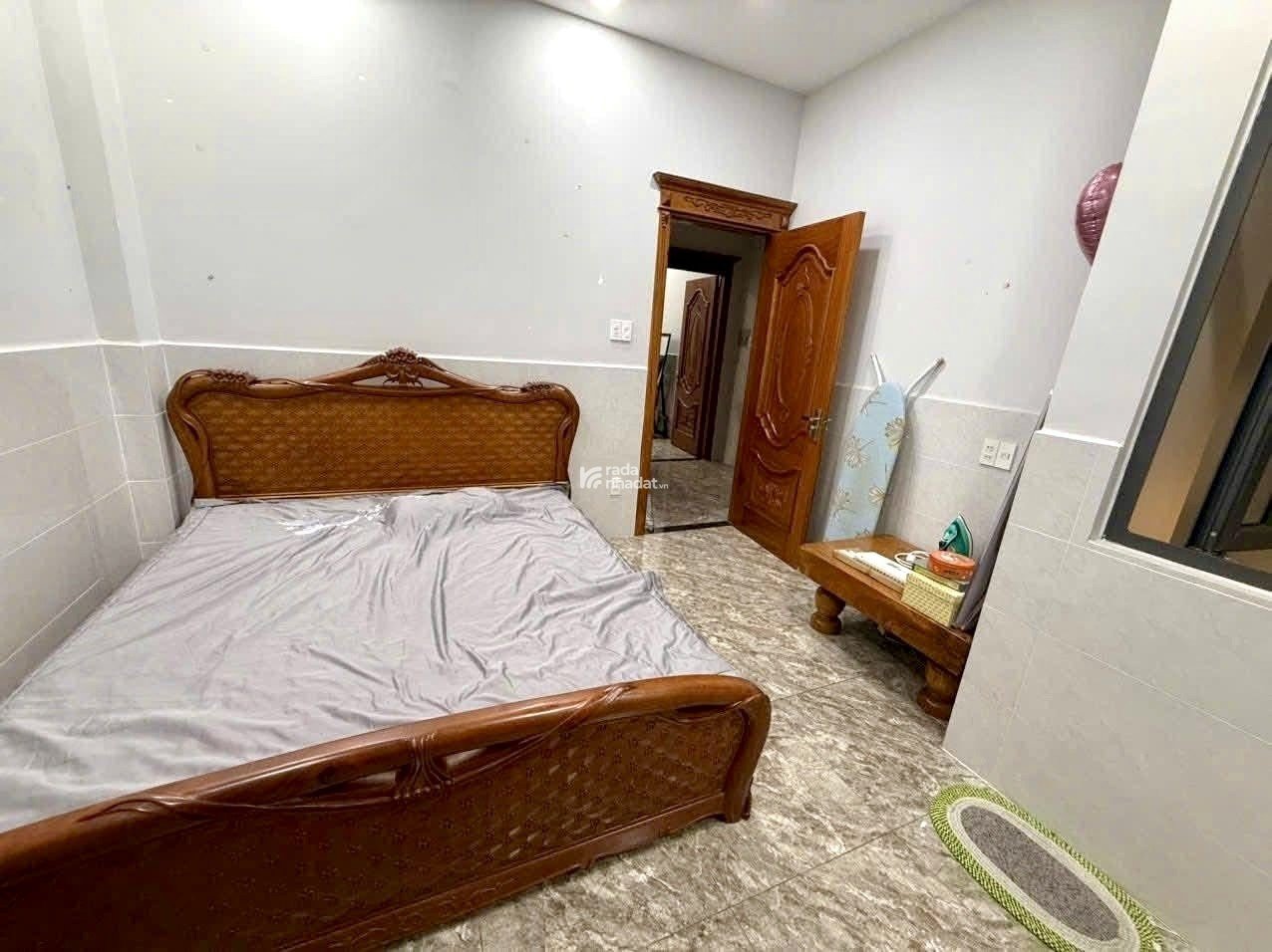  NHÀ 3 TẦNG KIÊN CỐ – GẦN LÀNG ĐẠI HỌC, DĨ AN – CHỈ NHỈNH 5 TỶ Vị trí vàng trung tâm Dĩ An –