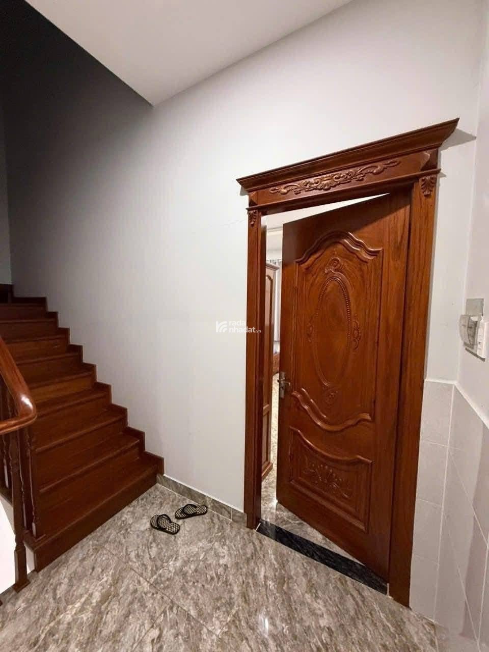  NHÀ 3 TẦNG KIÊN CỐ – GẦN LÀNG ĐẠI HỌC, DĨ AN – CHỈ NHỈNH 5 TỶ Vị trí vàng trung tâm Dĩ An –