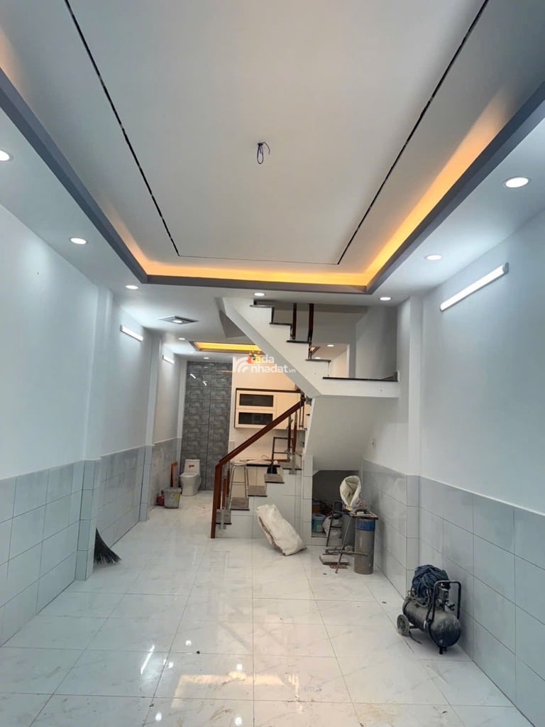 MẶT TIỀN KO LỘ GIỚI- NGAY TRƯỜNG HỌC BÌNH LONG- VỊ TRÍ ĐẸP HẺM XE TẢI-SỔ ĐẸP VUÔNG VỨC HOÀN CÔNG ĐỦ