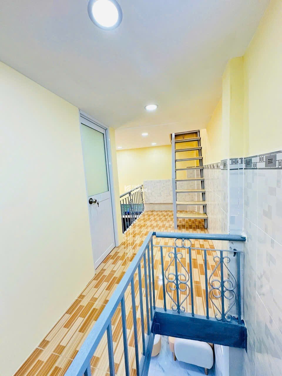 Bán nhà 3 tầng Huỳnh Thiện Lộc, Hòa Thạnh, Tân Phú chỉ 2 tỷ 550