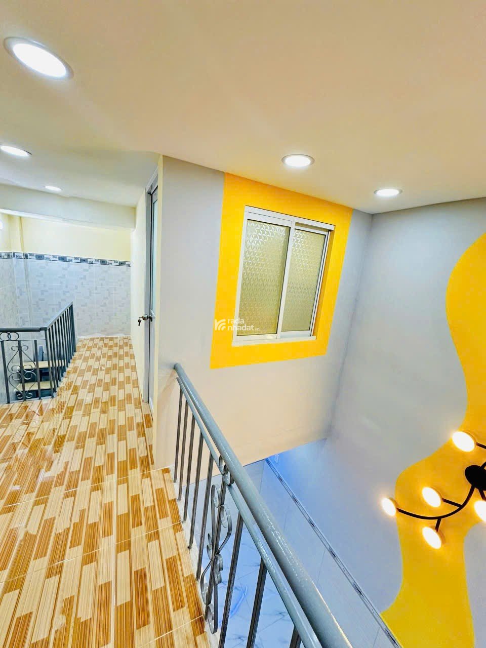 Bán nhà 3 tầng Huỳnh Thiện Lộc, Hòa Thạnh, Tân Phú chỉ 2 tỷ 550