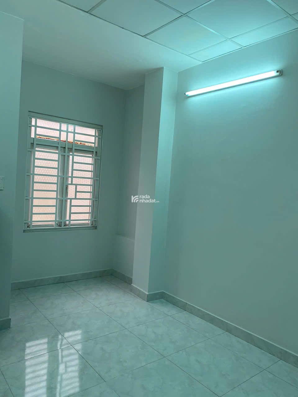 Bán nhà HXH đường CMT8 quận 3 dt( 3,5 x 13m) giá 11 tỷ