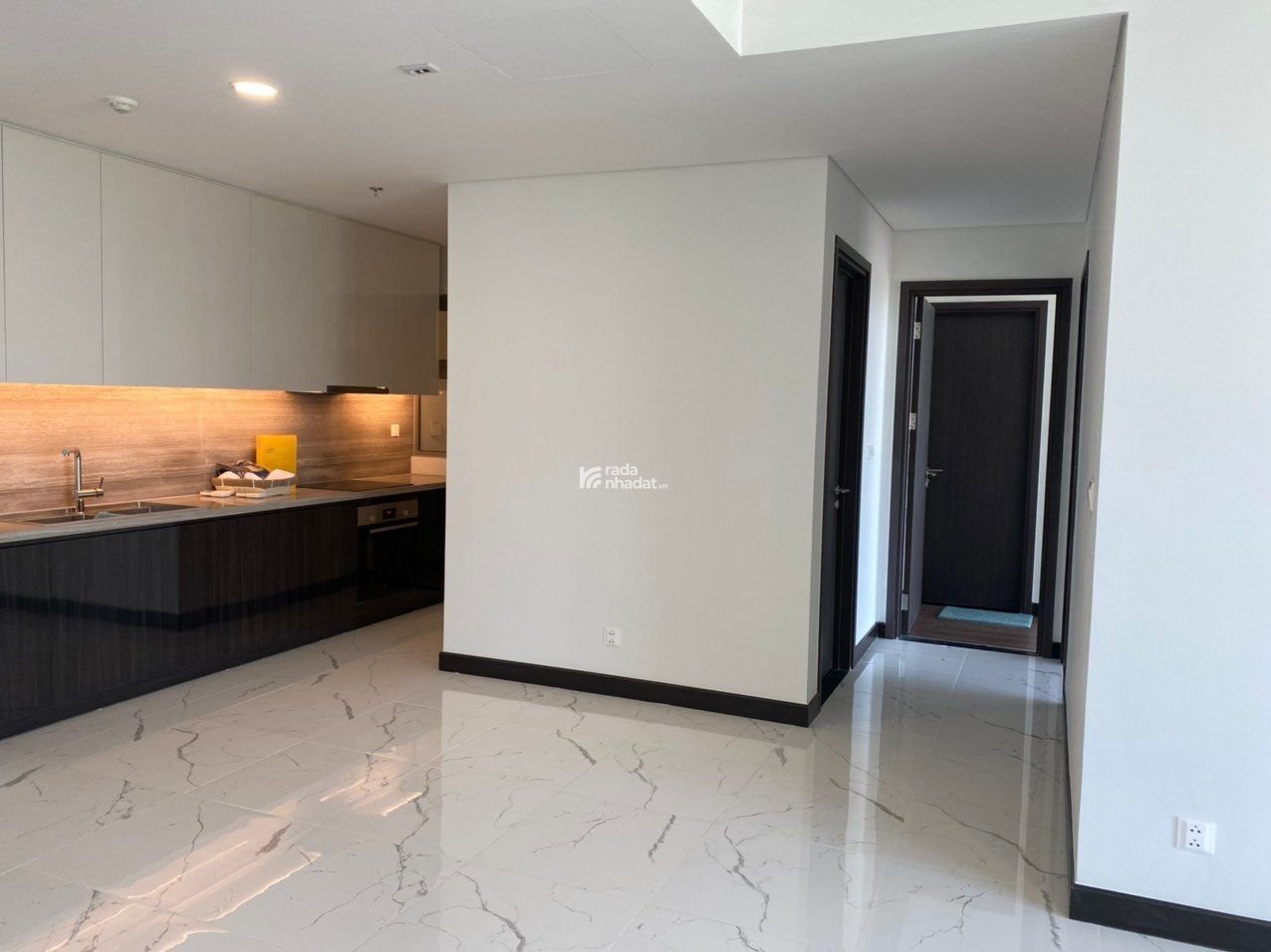 View sông siêu đỉnh của căn 3PN1 tìm khách mới. Cho thuê căn hộ đỉnh nóc kịch trần chỉ 63 triệu
