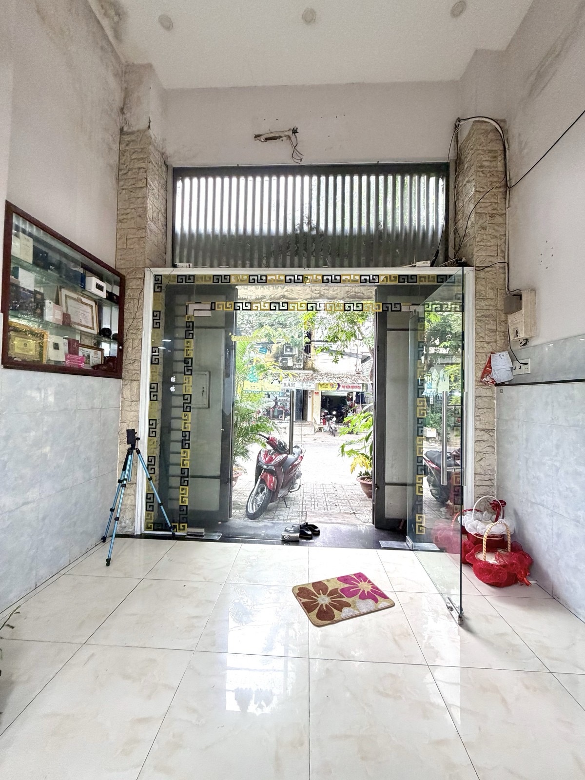 MTKD đường T6 - Tây Thạnh, khu dân trí cao, 60m2, 5 tầng, 4PN, KD đỉnh, 10.3 tỷ
