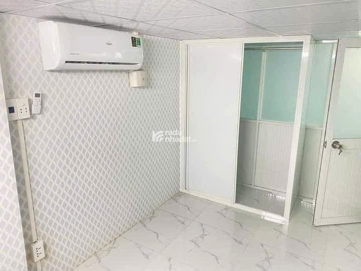 Nhà 3 lầu - sổ riêng - sân xe máy yên tĩnh -cạnh Trần Xuân Soạn Q7 - nhỉnh 2T còn TL